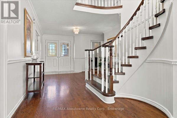 Kitchen - 1476 Livery Lane, Oakville, ON L6M2Y8 Photo 5