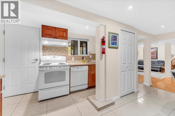 1476 W 33rd Avenue, Vancouver, BC V6M1A5 Photo 4