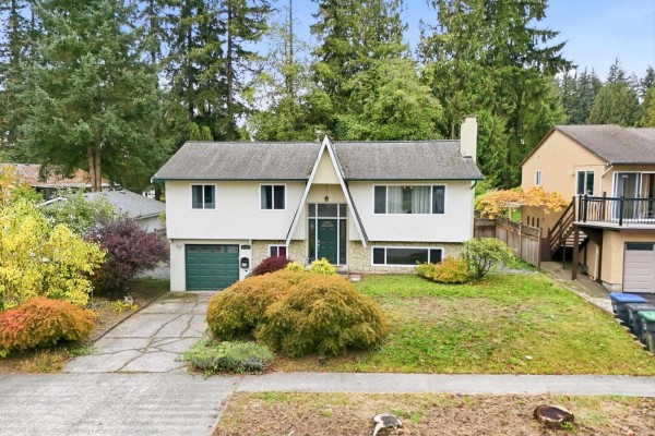 14778 Halstead Place, Surrey, BC V3R6S5 Photo 2