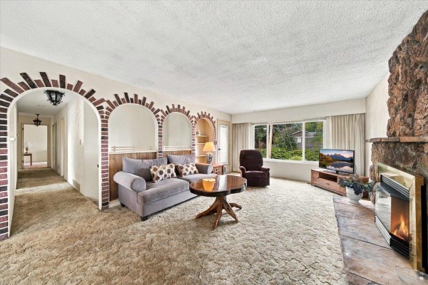 14790 55 Avenue, Surrey, BC V3S1A9 Photo 4