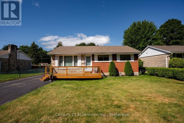 148 7th Avenue E, Owen Sound, ON N4K2W7 Photo 2