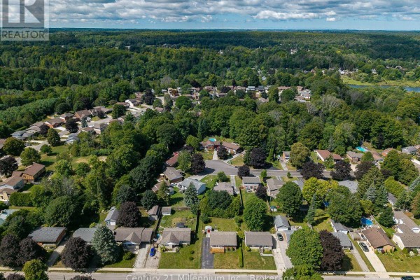 148 7th Avenue E, Owen Sound, ON N4K2W7 Photo 4