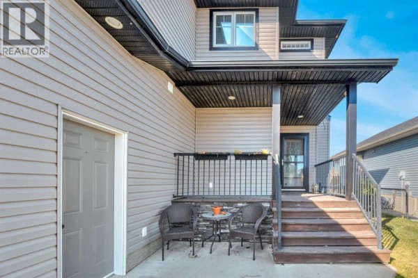 Kitchen - 148 Aspen Creek Crescent, Strathmore, AB T1P0A7 Photo 3