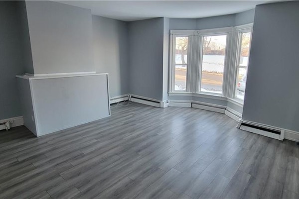 148 Broad Street, Saint John, NB E2L1Y8 Photo 3