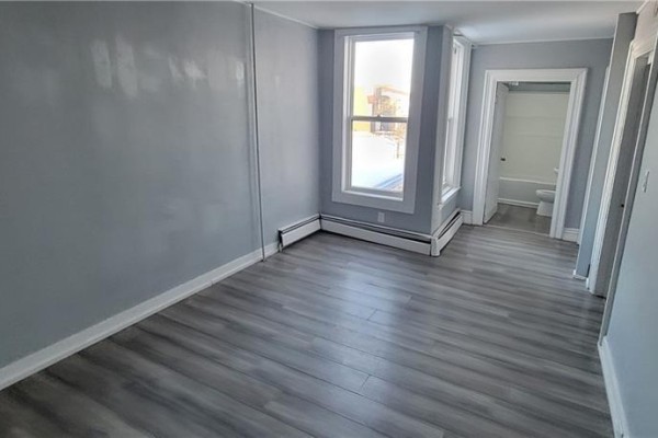 148 Broad Street, Saint John, NB E2L1Y8 Photo 5