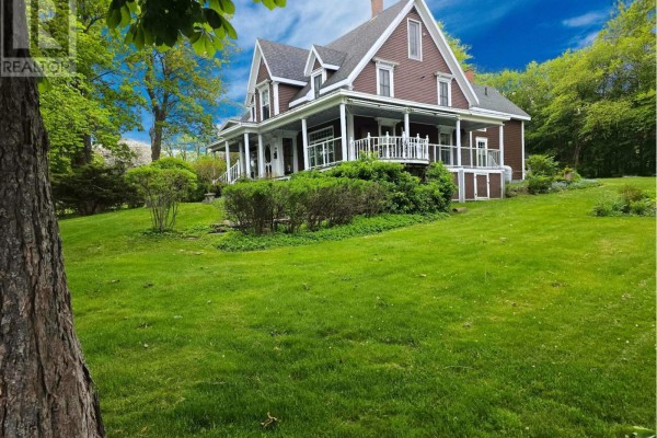 148 Crescent Street, Sydney, NS, photo 3