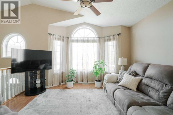Primary Bedroom - 148 Eglert Drive, Fort Mcmurray, AB T9K1V3 Photo 5