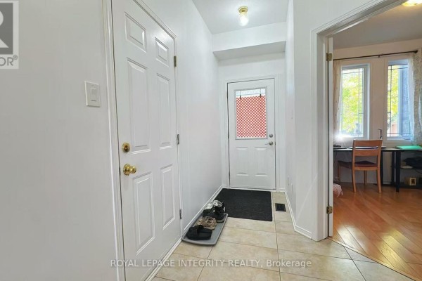 148 Grovemont Drive, Ottawa, ON K2G6Z9 Photo 3