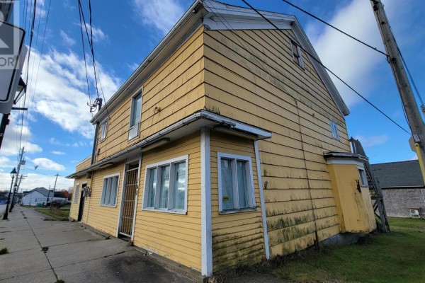 148 Main Street, Yarmouth, NS, photo 2