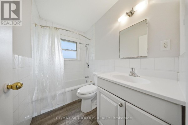 148 Winchester Road E, Whitby, ON L1M1X2 Photo 4
