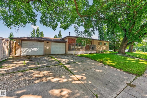Primary Bedroom - 14804 95 Av Nw, Edmonton, AB T5N0B5 Photo 4