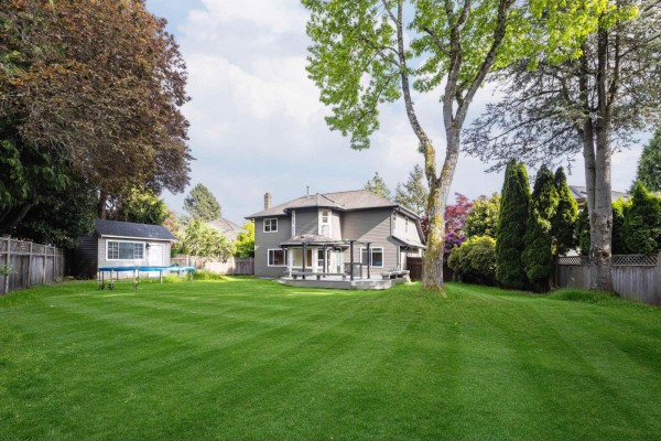 14816 20a Avenue, Surrey, BC V4A8L3 Photo 3