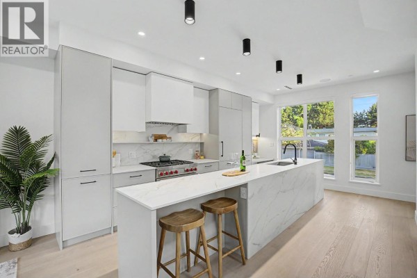 1483 W 52nd Avenue, Vancouver, BC V6P1H9 Photo 4