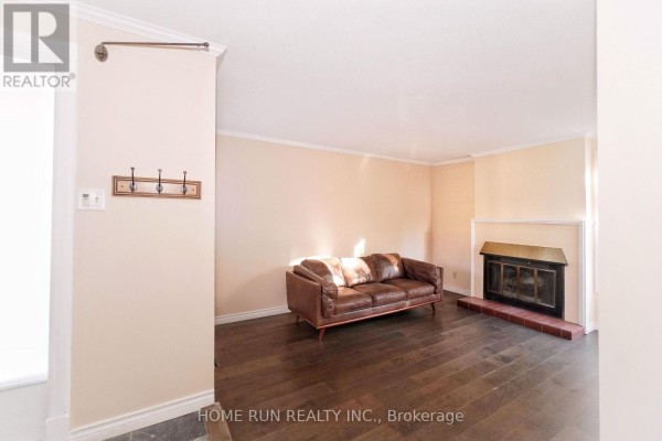 1484 Forest Valley Drive, Ottawa, ON K1C5P4 Photo 4