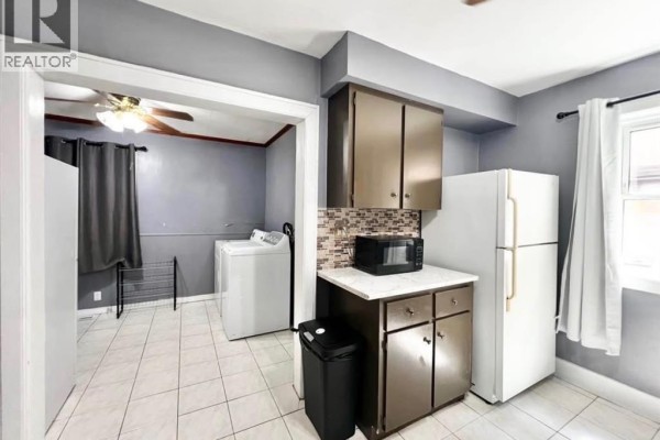Bedroom - 1484 Langlois Avenue, Windsor, ON N8X4M1 Photo 5