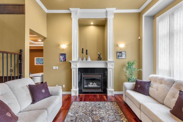 14846 72a Avenue, Surrey, BC V3S0T7 Photo 4