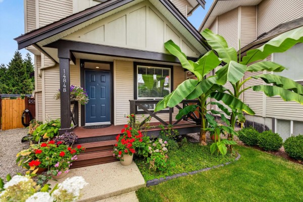 14848 56a Avenue, Surrey, BC V3S8X1 Photo 2