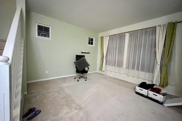 14852 57b Avenue, Surrey, BC V3S8W5 Photo 3