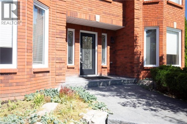 1487 The Links Drive, Oakville, ON, photo 2
