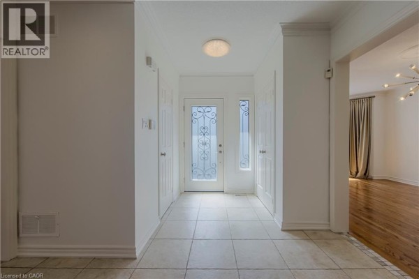1487 The Links Drive, Oakville, ON, photo 3