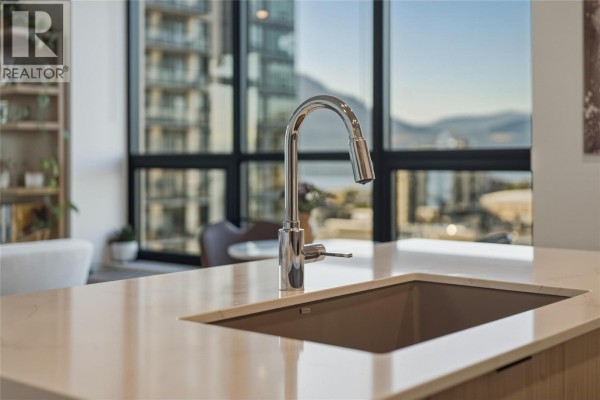 3pc Ensuite bath - 1488 Bertram Street Unit# 1510, Kelowna, BC V1Y0M6 Photo 3