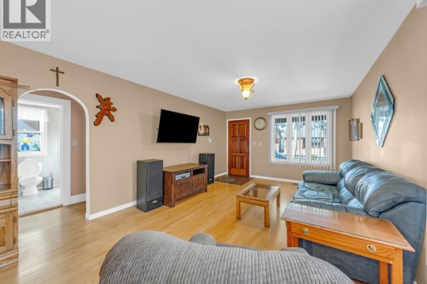 Eating area - 1488 Pierre Avenue, Windsor, ON N8X4P3 Photo 5