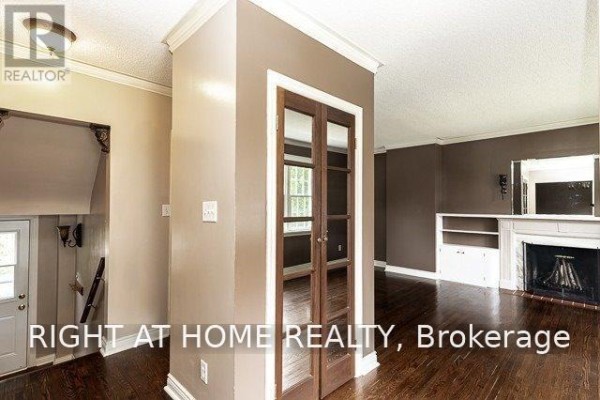1489 Applewood Road, Mississauga, ON L5E2M2 Photo 4