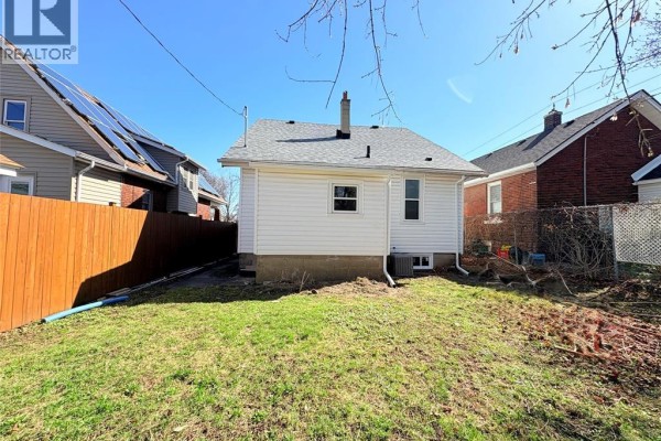 1489 Windermere Road, Windsor, ON, photo 2