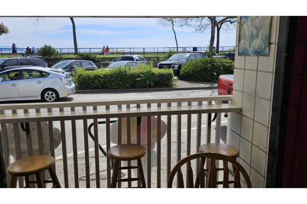 14893 Marine Drive, White Rock, BC V4B1C2 Photo 4