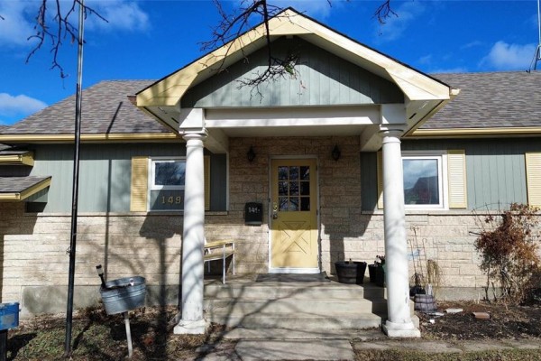 Living room - 149 Boyne Street, Treherne, MB R0G2V0 Photo 4