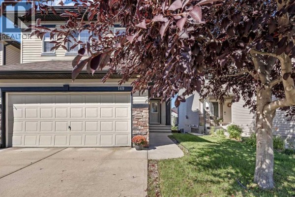 Kitchen - 149 Everwoods Close Sw, Calgary, AB T2Y5A6 Photo 2