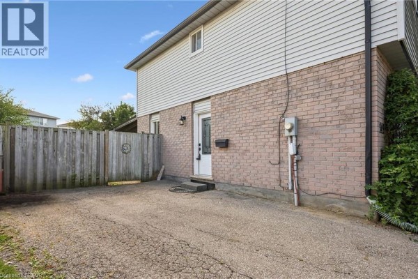 Primary Bedroom - 149 Ironstone Drive, Cambridge, ON N1P1A4 Photo 5