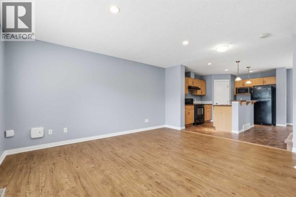 Kitchen - 149 Prestwick Villas Se, Calgary, AB T2Z4S3 Photo 3