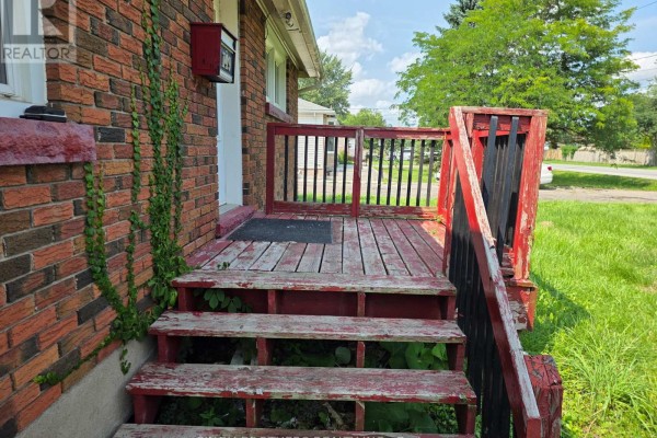 149 Rice Road, Welland, ON L3C2V7 Photo 3