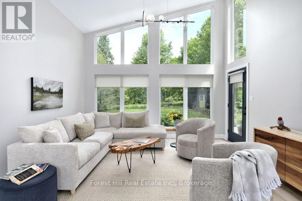 Living room - 149 Sir William's Lane, Grey Highlands, ON N0C1E0 Photo 3