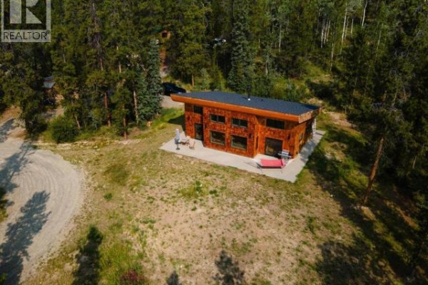Kitchen - 149 Springer Road, Whitehorse North, YT Y1A7A2 Photo 4
