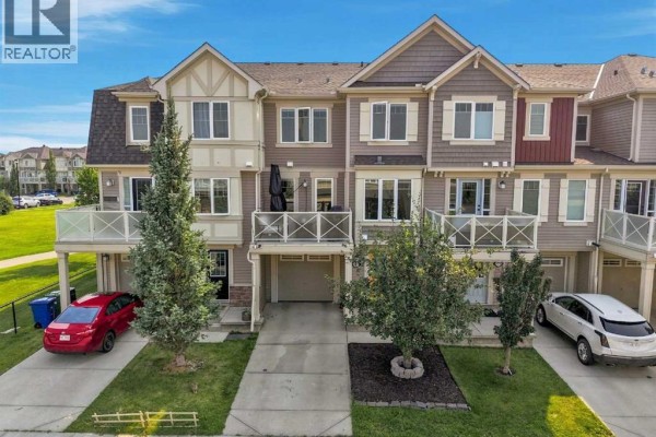 149 Windstone Avenue Sw, Airdrie, AB, photo 2