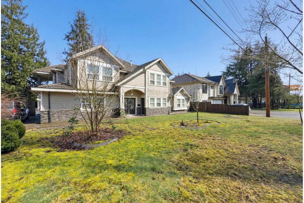 14906 92 Avenue, Surrey, BC V3R1C1 Photo 4