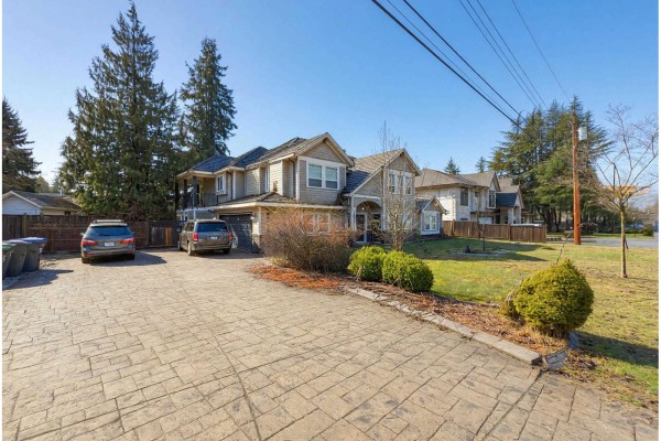 14906 92 Avenue, Surrey, BC V3R1C1 Photo 5