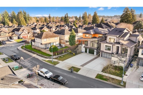 14932 35a Avenue, Surrey, BC V3Z0Y7 Photo 4