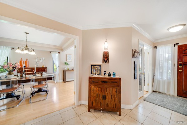 14937 20a Avenue, Surrey, BC V4A8G1 Photo 4