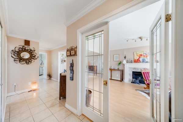 14937 20a Avenue, Surrey, BC V4A8G1 Photo 5