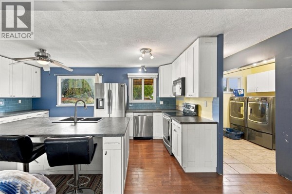 1495 Cornwall Road, Kelowna, BC, photo 2
