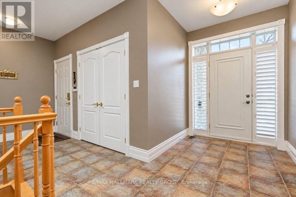 Family room - 1496 Maxime Street, Ottawa, ON K1B3L1 Photo 3
