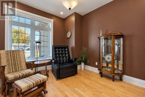Bedroom 4 - 1496 Maxime Street, Ottawa, ON K1B3L1 Photo 5