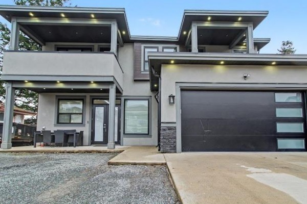 14969 96 Avenue, Surrey, BC V3R9V6 Photo 4