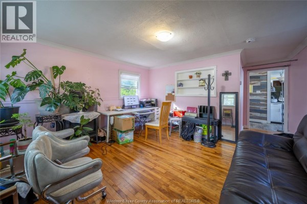 Living room - 1497 Everts, Windsor, ON N9B3E2 Photo 3