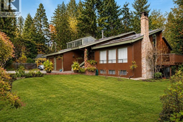1498 Chamberlain Drive, North Vancouver, BC V7K1P6 Photo 2