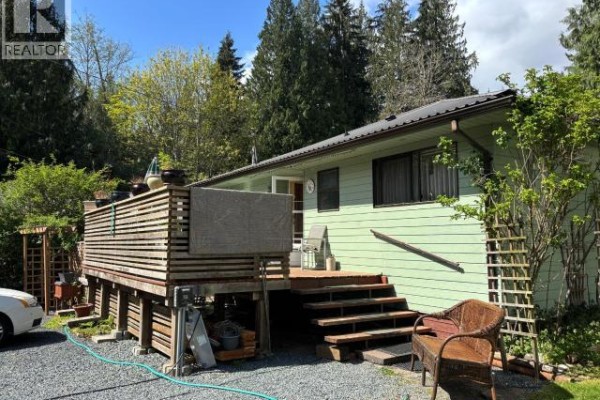 14987 Saltery Road, Powell River, BC, photo 3