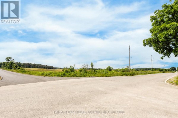 1499 Tay Point Road, Penetanguishene, ON L9M2C8 Photo 5